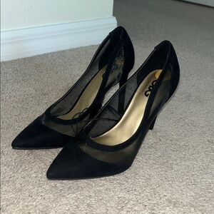 GBG Los Angeles Black Heels